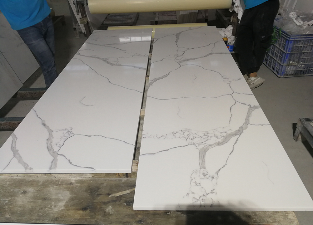 CALACATTA COUNTERTOP