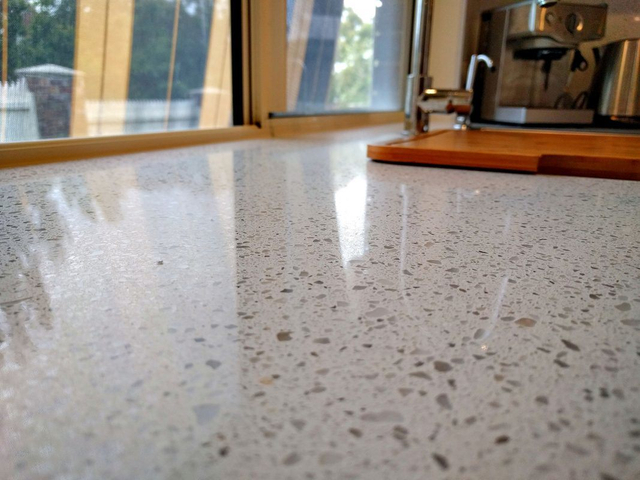 Foshan Quartz Slab Stone Wholesale Jumbo Size for Bathroom Vanity Surface